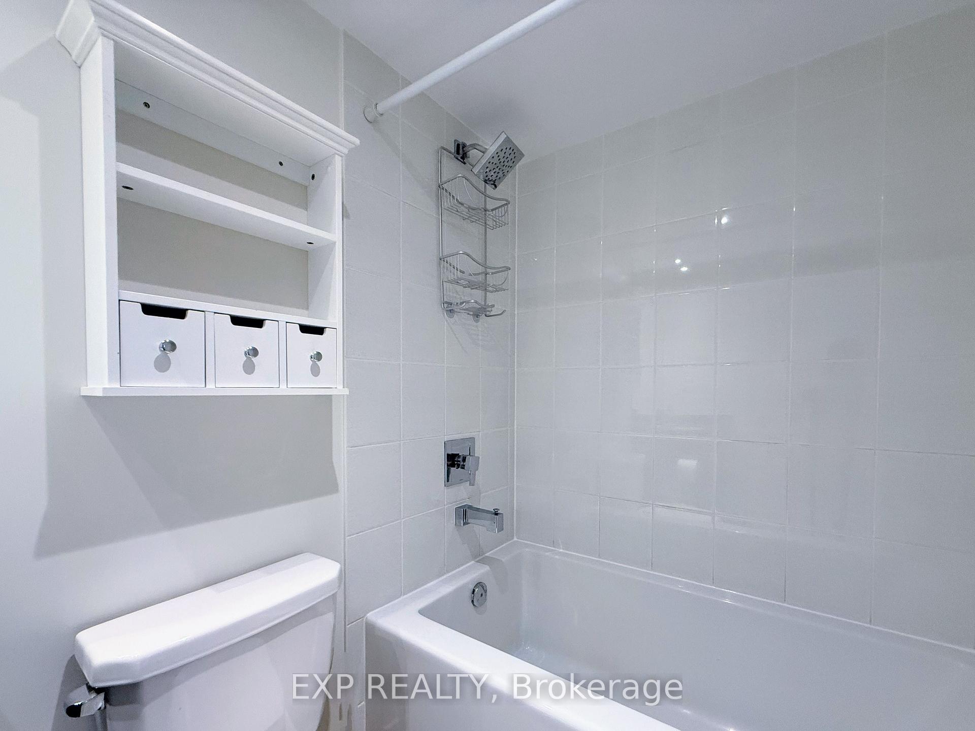 Photo 10 of Unit #702, 400 Adelaide Street E, Toronto, Moss Park — HOMEH