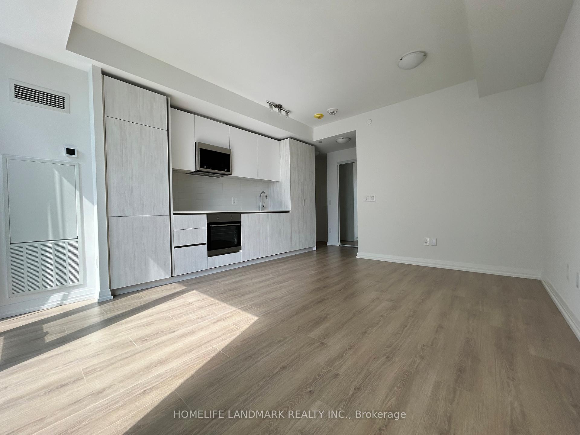 Photo 4 of Unit 4001, 8 Widmer Street, Toronto, Waterfront Communities — HOMEH