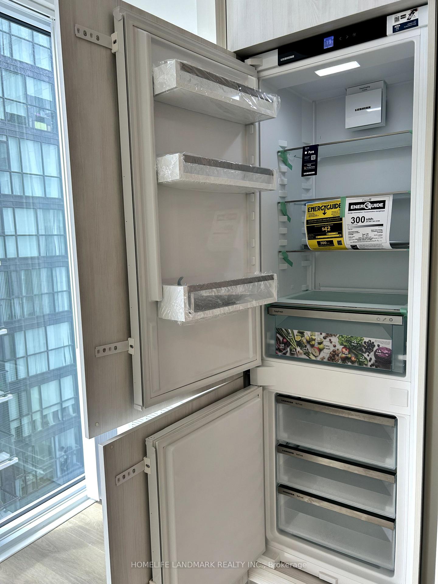 Photo 8 of Unit 4001, 8 Widmer Street, Toronto, Waterfront Communities — HOMEH