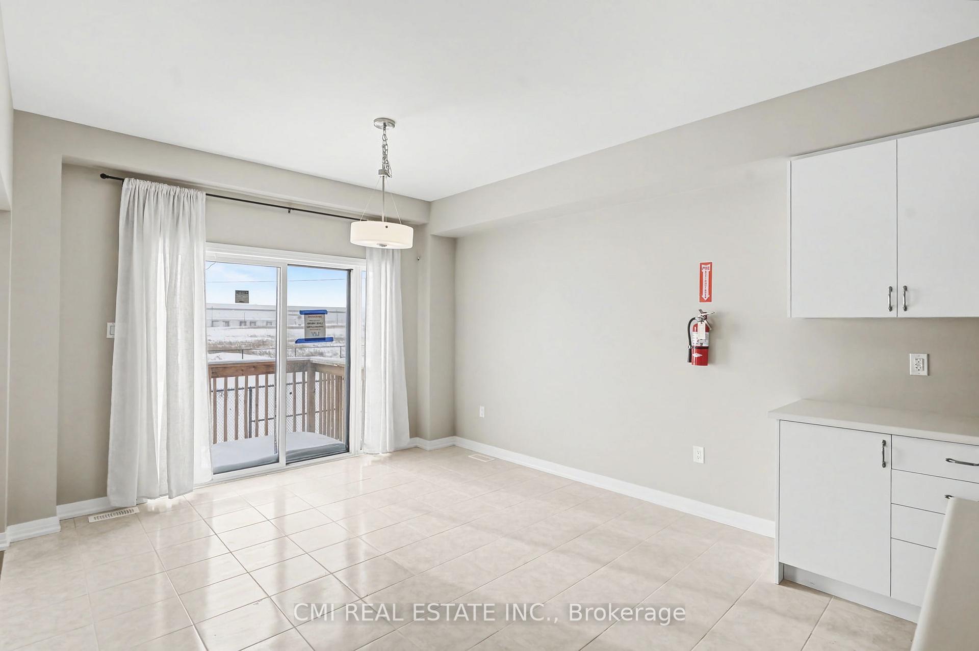 Photo 5 of 94 Hitchman Street, Brant, Paris — HOMEH