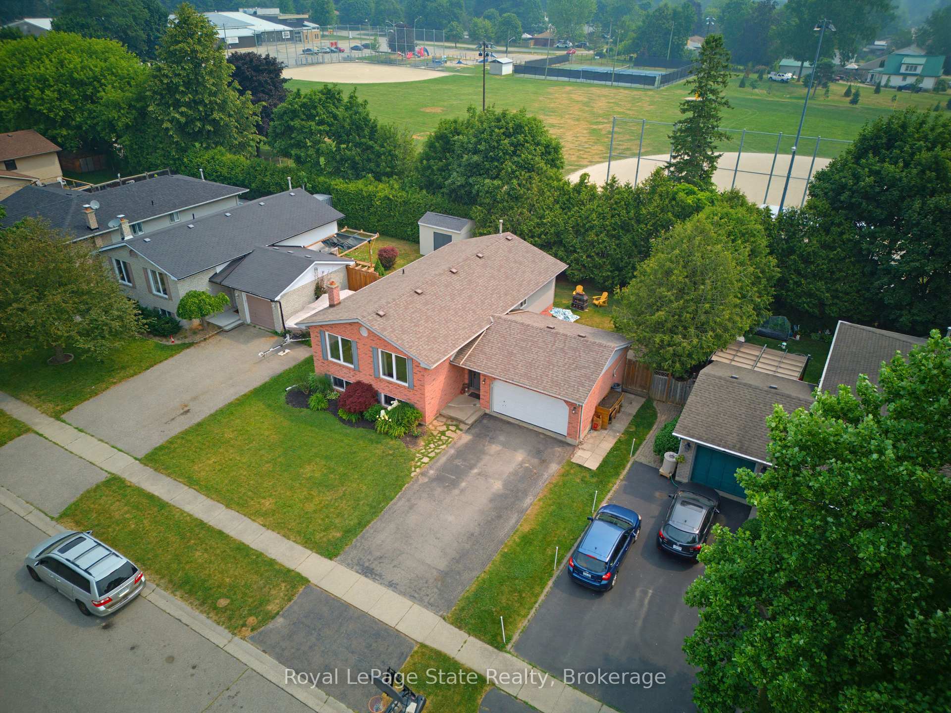 Photo 43 of 24 Edward Avenue, Brant, Paris — HOMEH