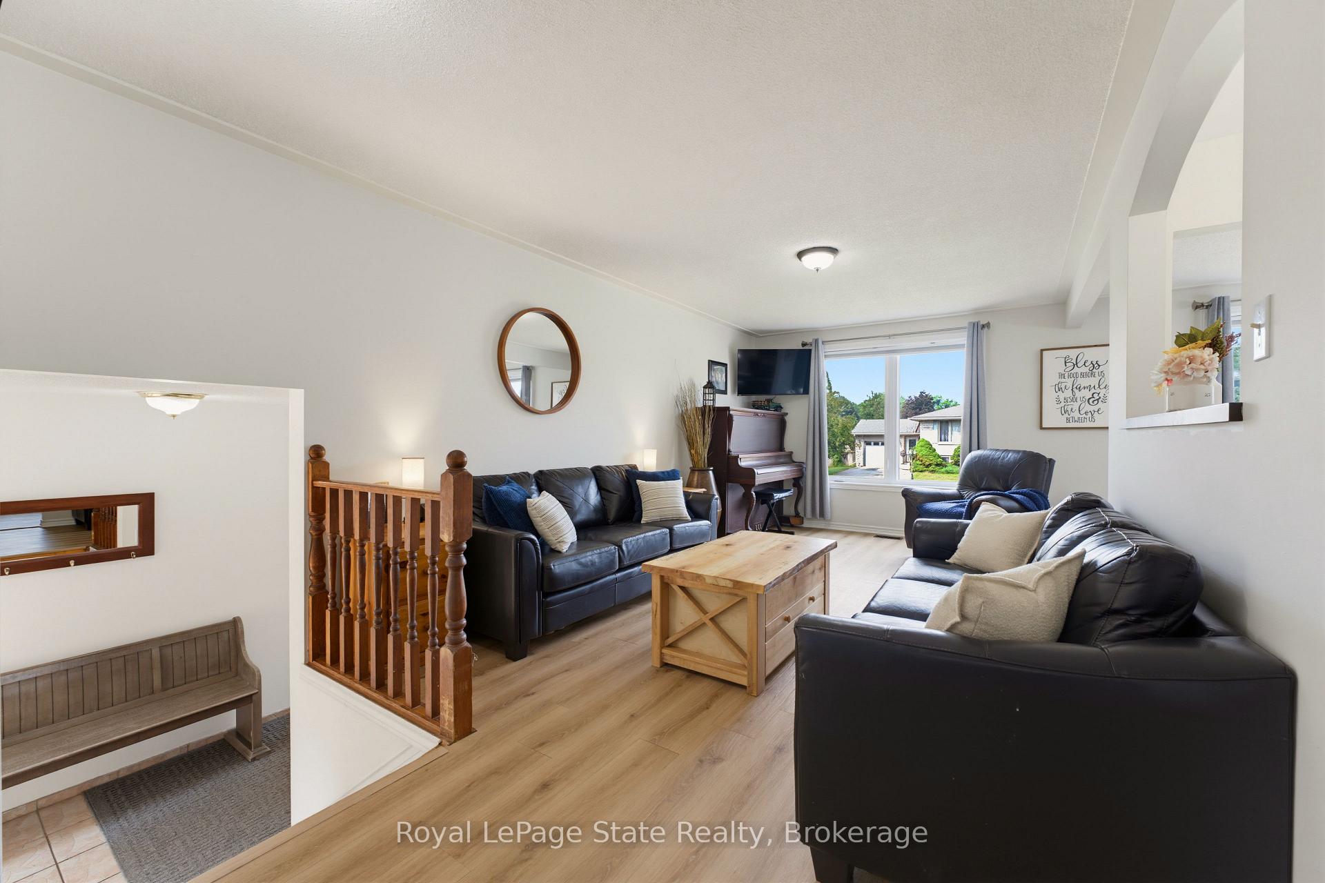 Photo 10 of 24 Edward Avenue, Brant, Paris — HOMEH