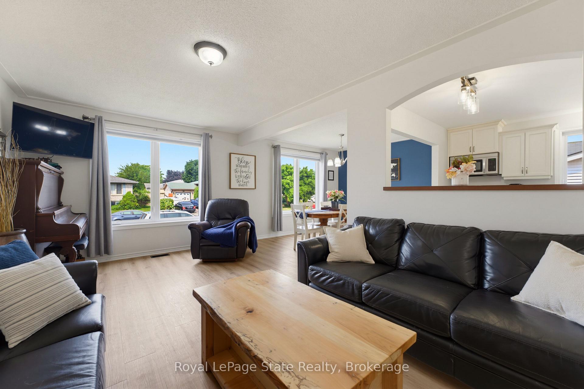 Photo 11 of 24 Edward Avenue, Brant, Paris — HOMEH