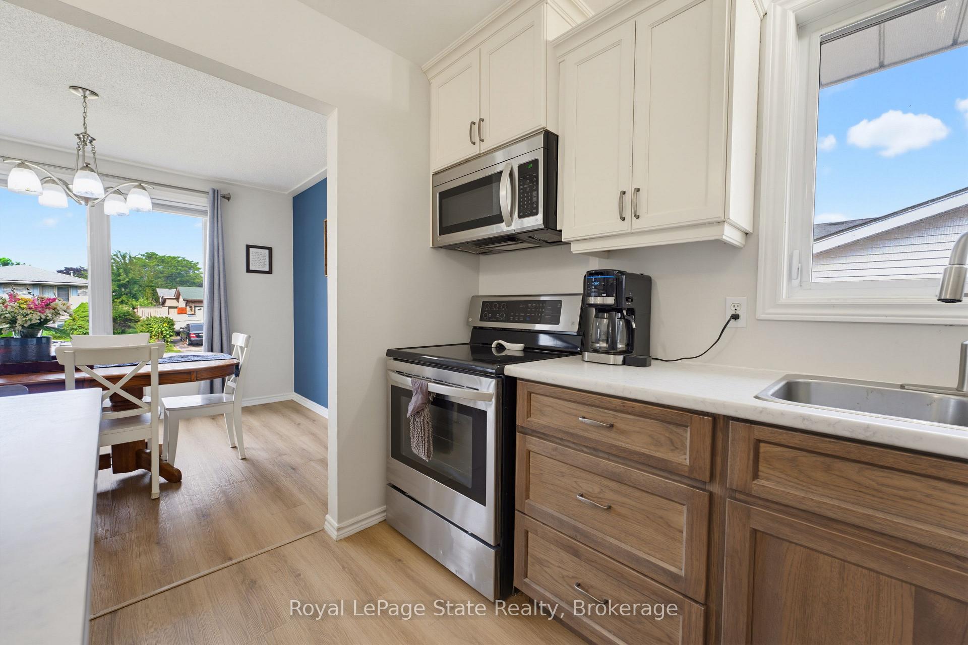 Photo 22 of 24 Edward Avenue, Brant, Paris — HOMEH