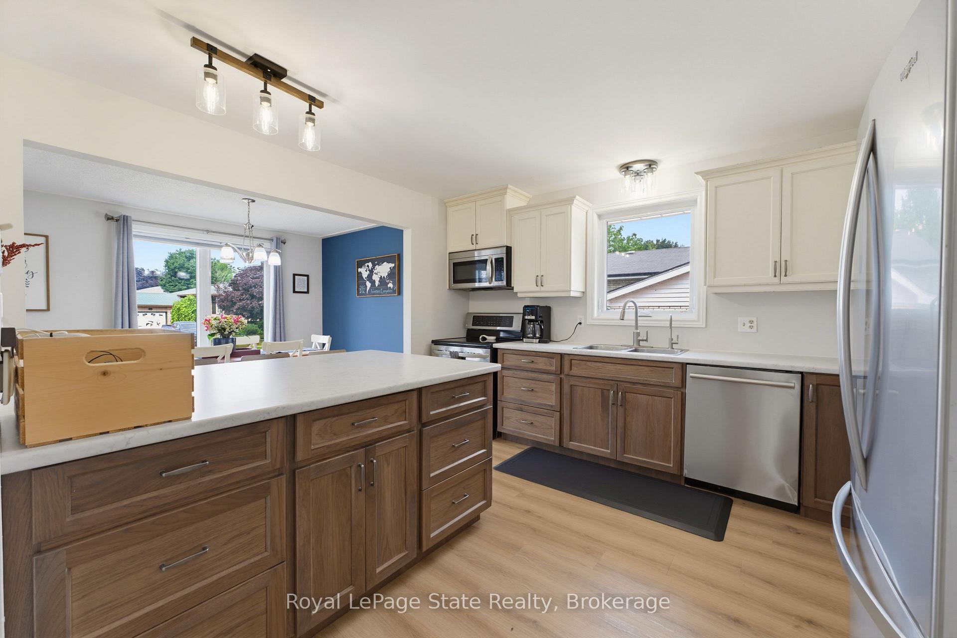 Photo 24 of 24 Edward Avenue, Brant, Paris — HOMEH