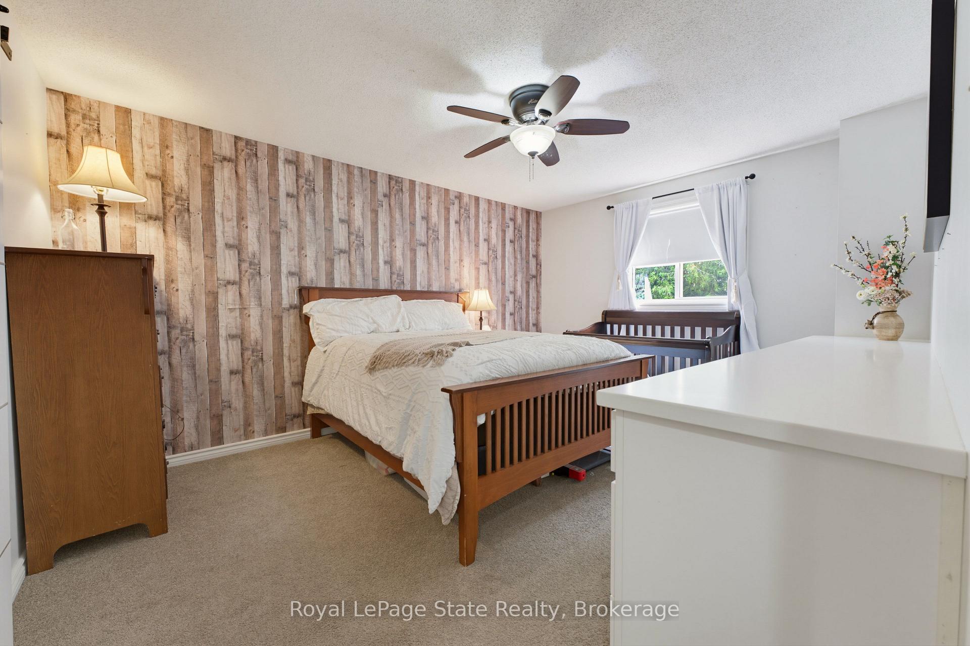 Photo 25 of 24 Edward Avenue, Brant, Paris — HOMEH