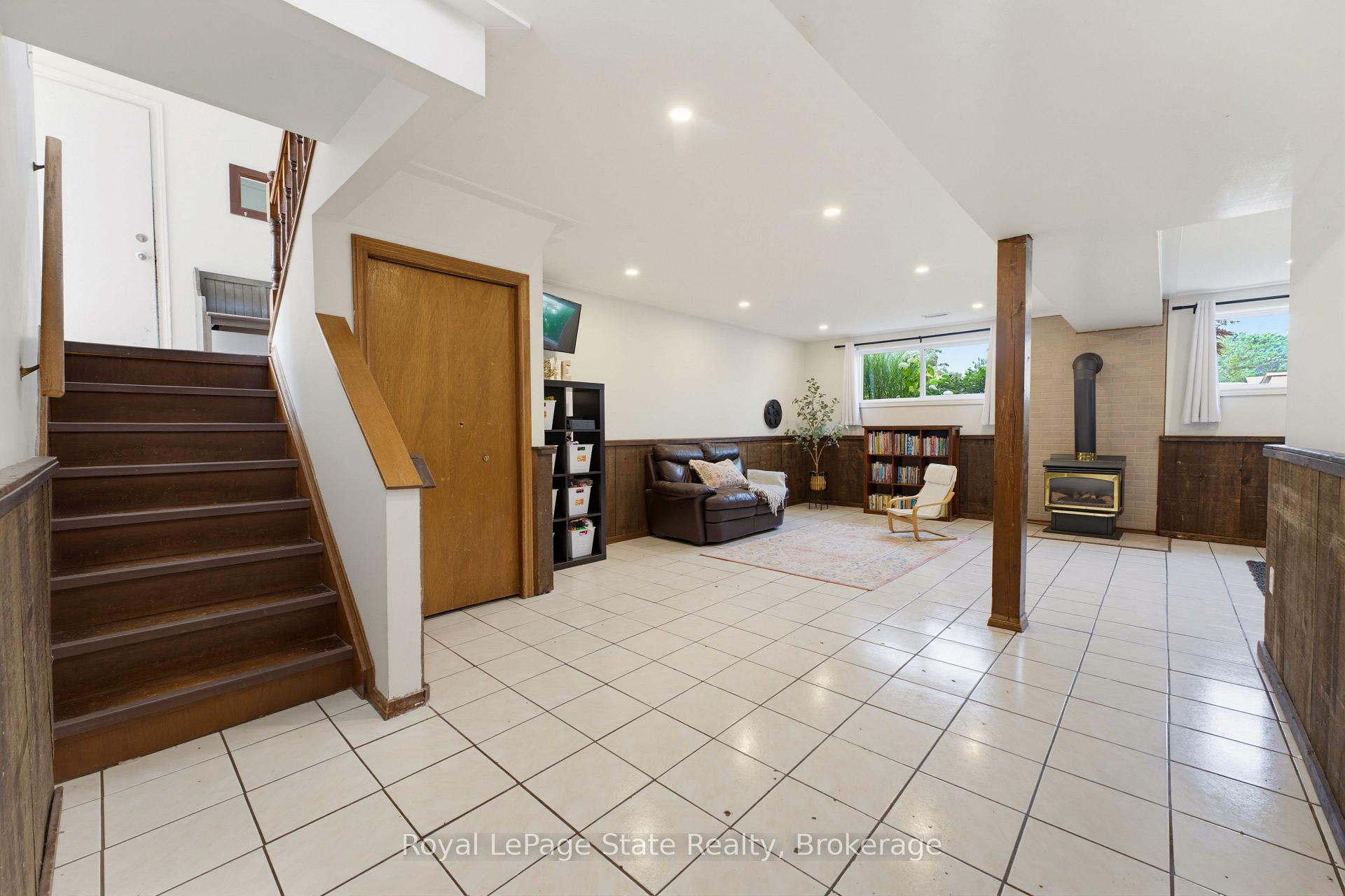 Photo 28 of 24 Edward Avenue, Brant, Paris — HOMEH