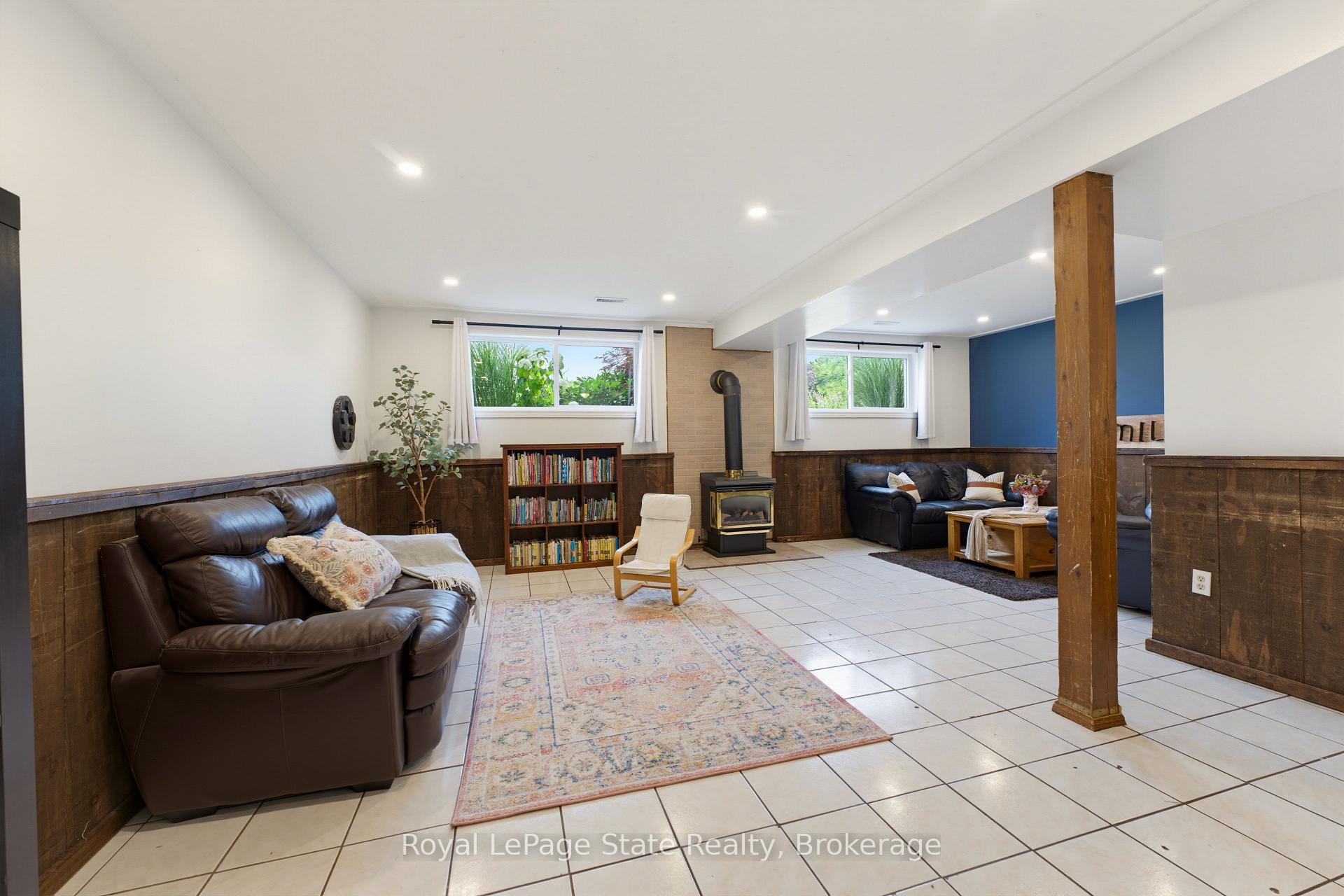 Photo 29 of 24 Edward Avenue, Brant, Paris — HOMEH