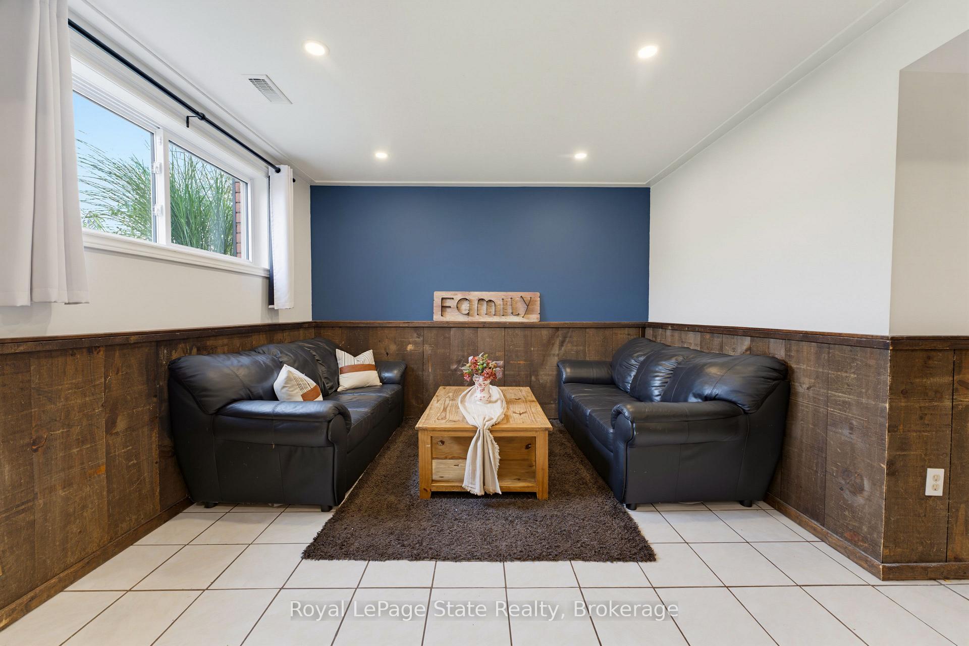 Photo 31 of 24 Edward Avenue, Brant, Paris — HOMEH