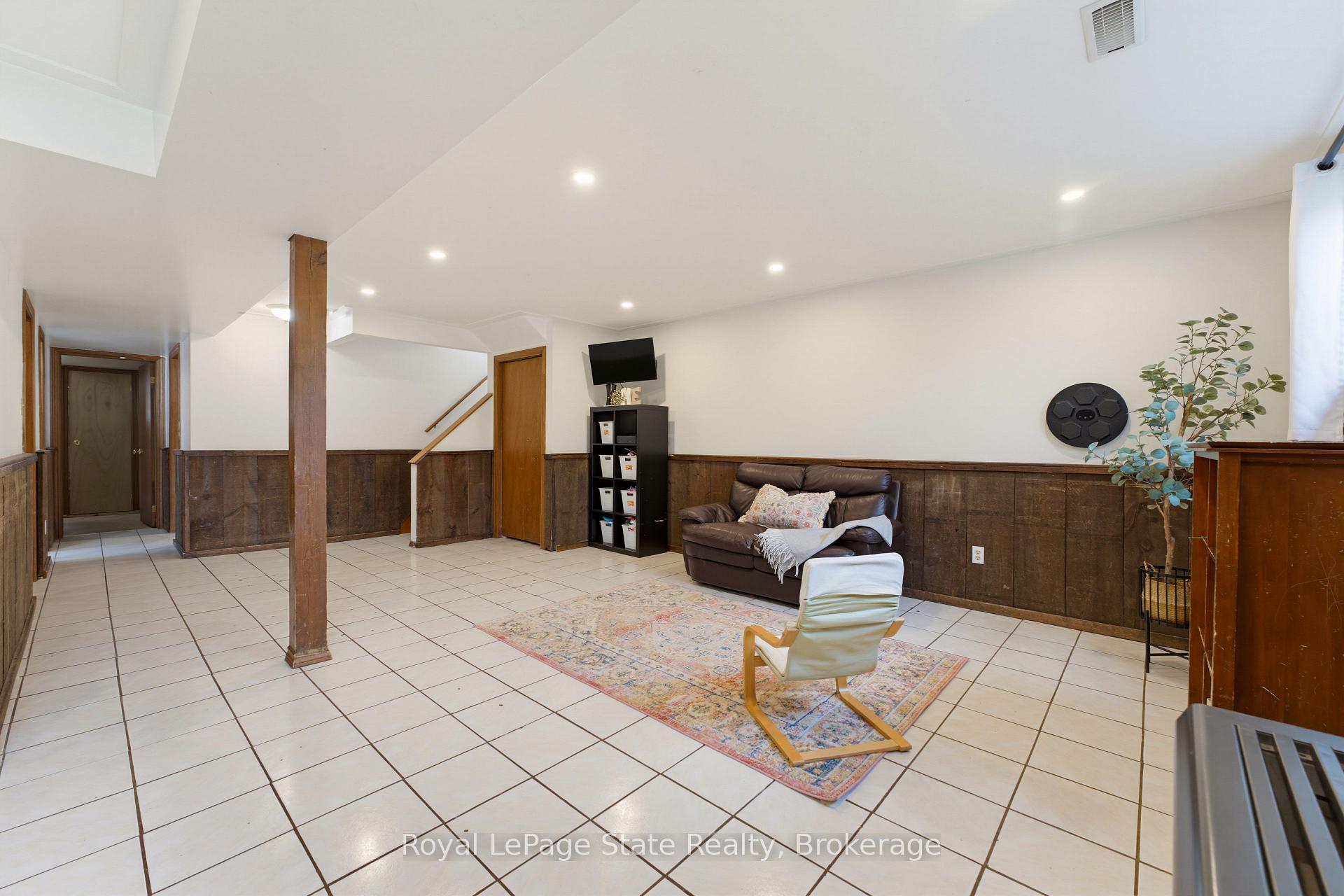 Photo 32 of 24 Edward Avenue, Brant, Paris — HOMEH