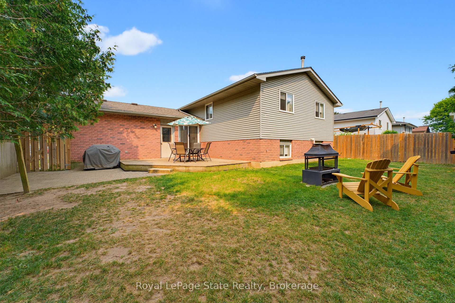 Photo 40 of 24 Edward Avenue, Brant, Paris — HOMEH