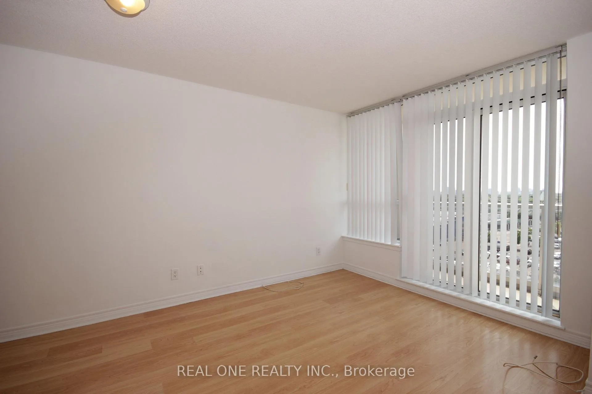 Photo 9 of Unit 801, 15 North Park Road, Vaughan, Beverley Glen — HOMEH
