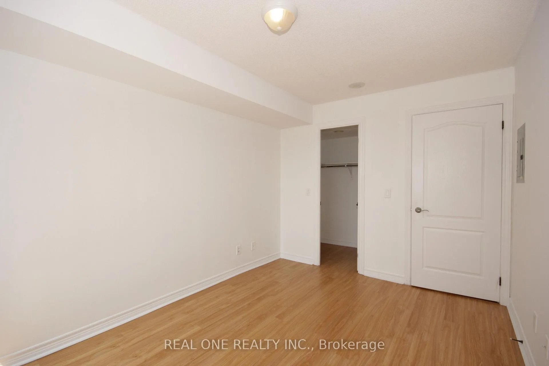 Photo 14 of Unit 801, 15 North Park Road, Vaughan, Beverley Glen — HOMEH
