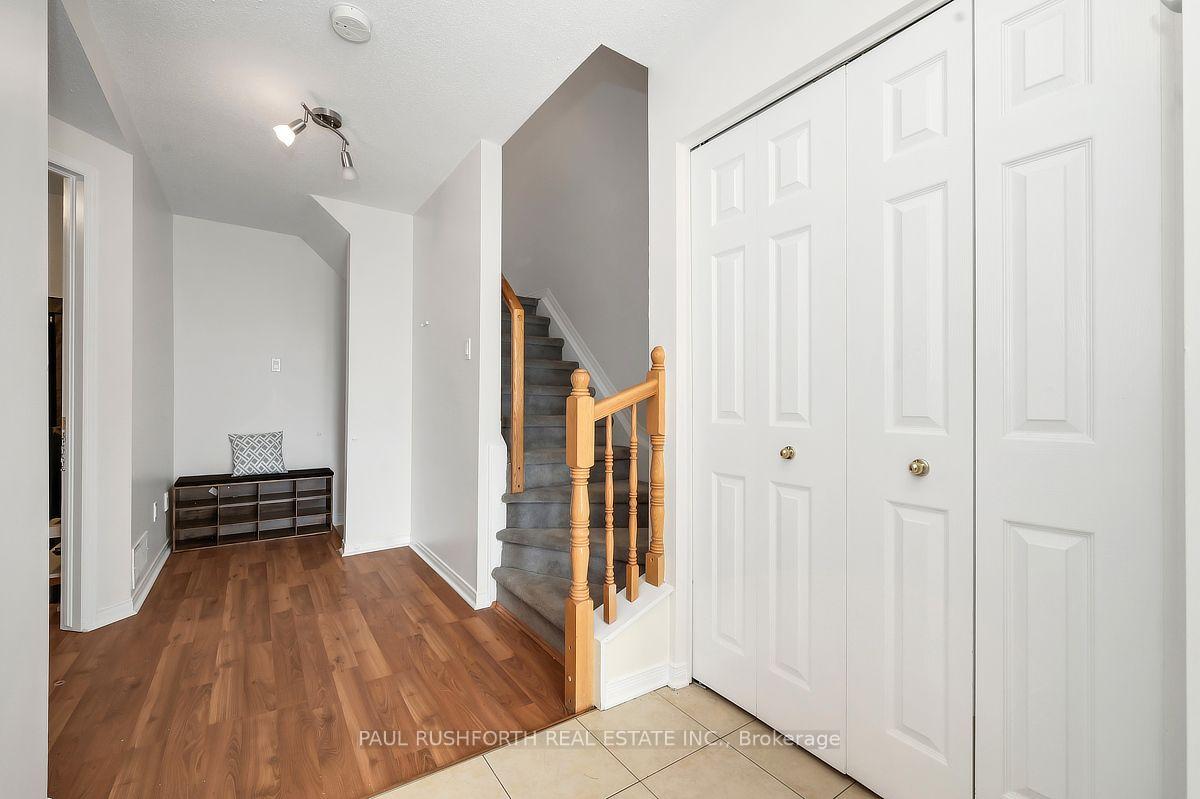 Photo 3 of 153 Corinth Private, Ottawa, Merivale Industrial Park/Citiplace — HOMEH