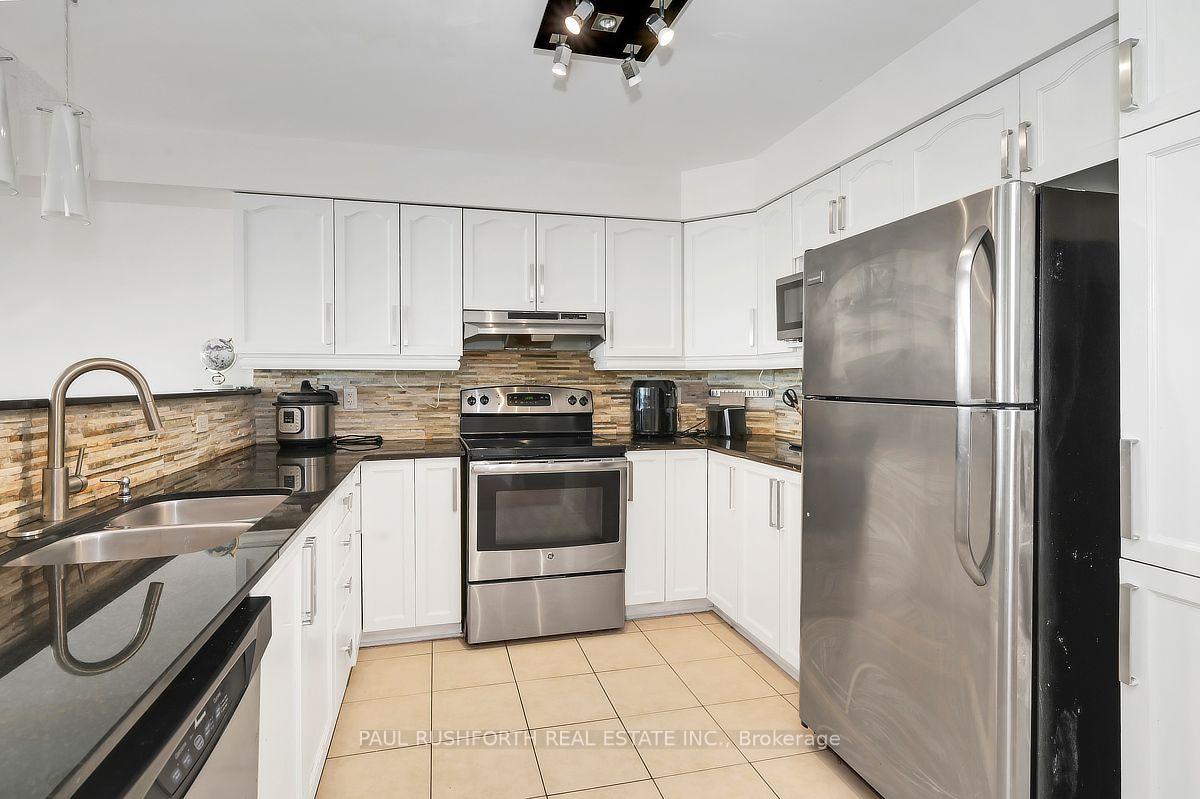 Photo 11 of 153 Corinth Private, Ottawa, Merivale Industrial Park/Citiplace — HOMEH