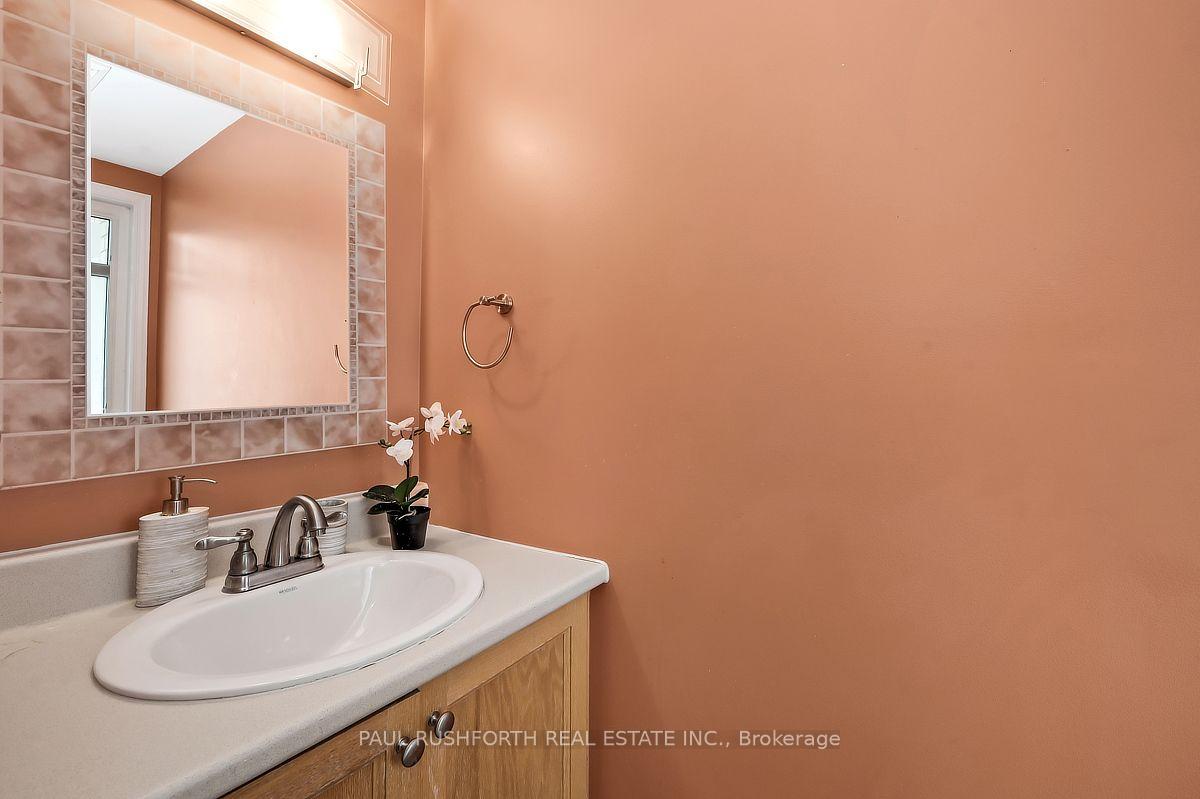 Photo 22 of 153 Corinth Private, Ottawa, Merivale Industrial Park/Citiplace — HOMEH