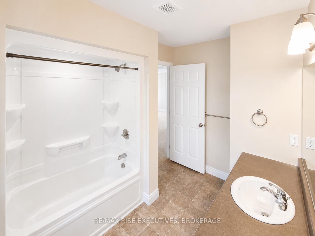 Photo 13 of 600 Gwen Avenue, Kingston, City Northwest — HOMEH