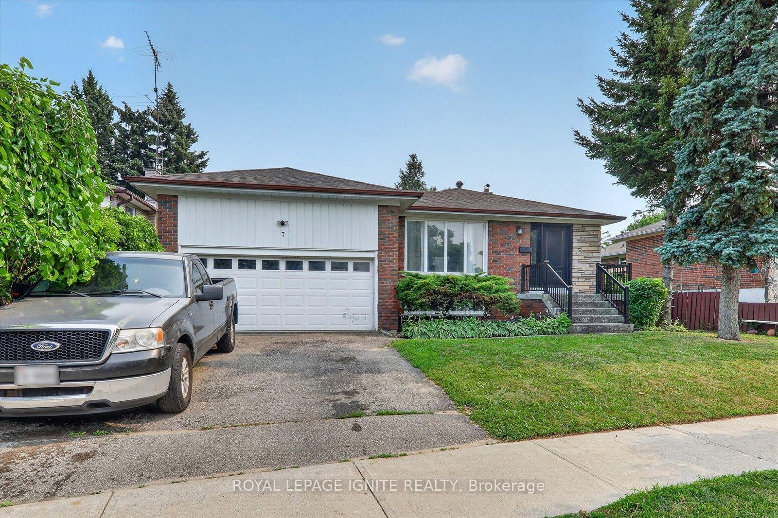 Photo 3 of 7 Briarbluff Avenue, Scarborough, West Hill — HOMEH
