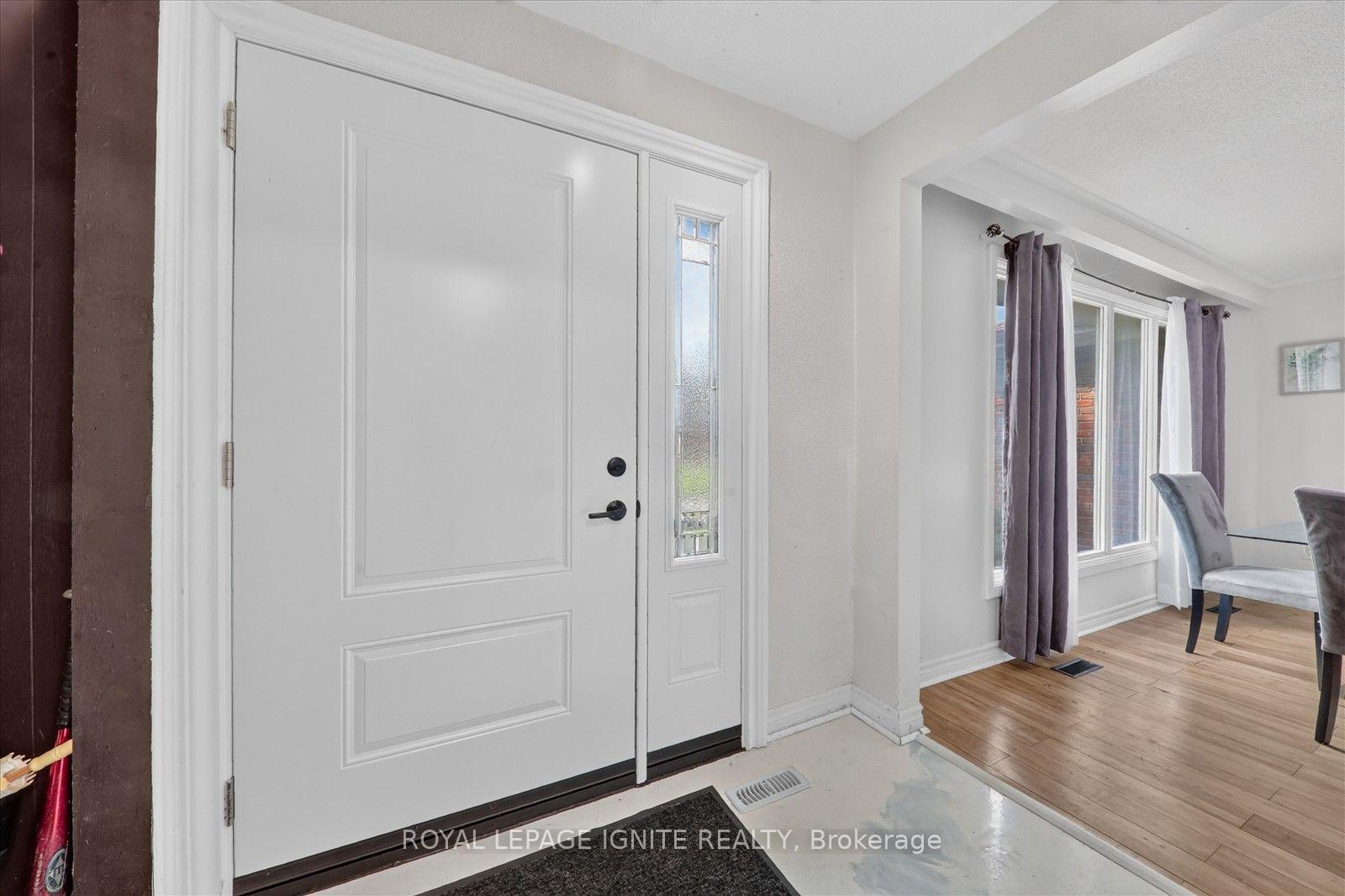 Photo 5 of 7 Briarbluff Avenue, Scarborough, West Hill — HOMEH