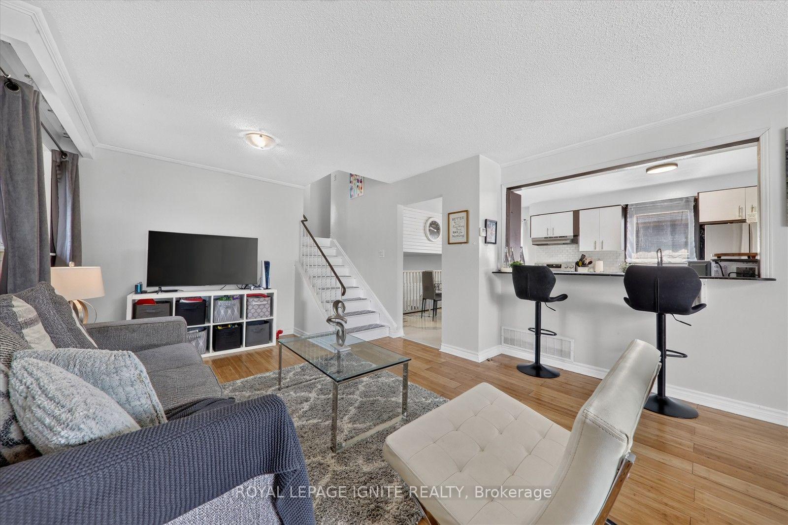 Photo 9 of 7 Briarbluff Avenue, Scarborough, West Hill — HOMEH