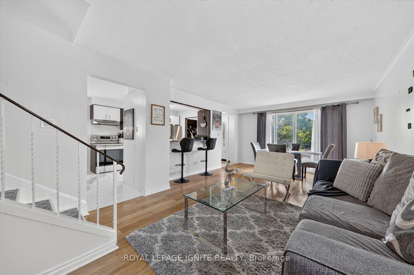 Photo 10 of 7 Briarbluff Avenue, Scarborough, West Hill — HOMEH