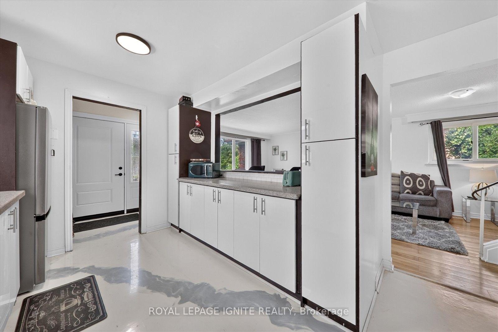 Photo 13 of 7 Briarbluff Avenue, Scarborough, West Hill — HOMEH