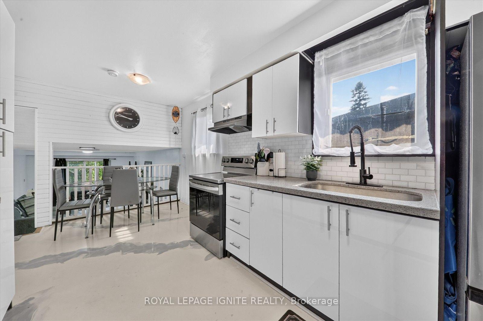 Photo 15 of 7 Briarbluff Avenue, Scarborough, West Hill — HOMEH