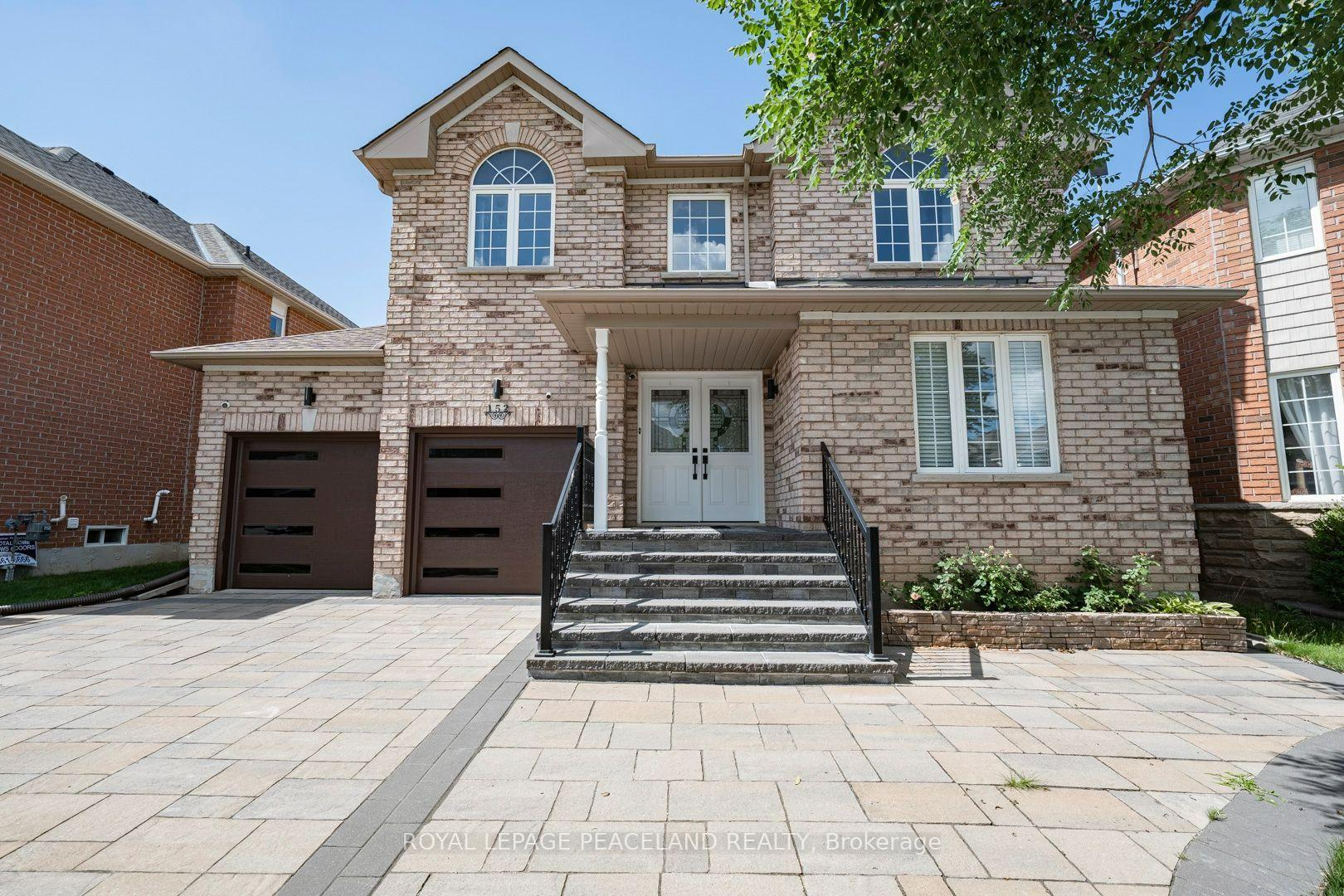 Photo 2 of 152 Flagstone Way, Newmarket, Woodland Hill — HOMEH