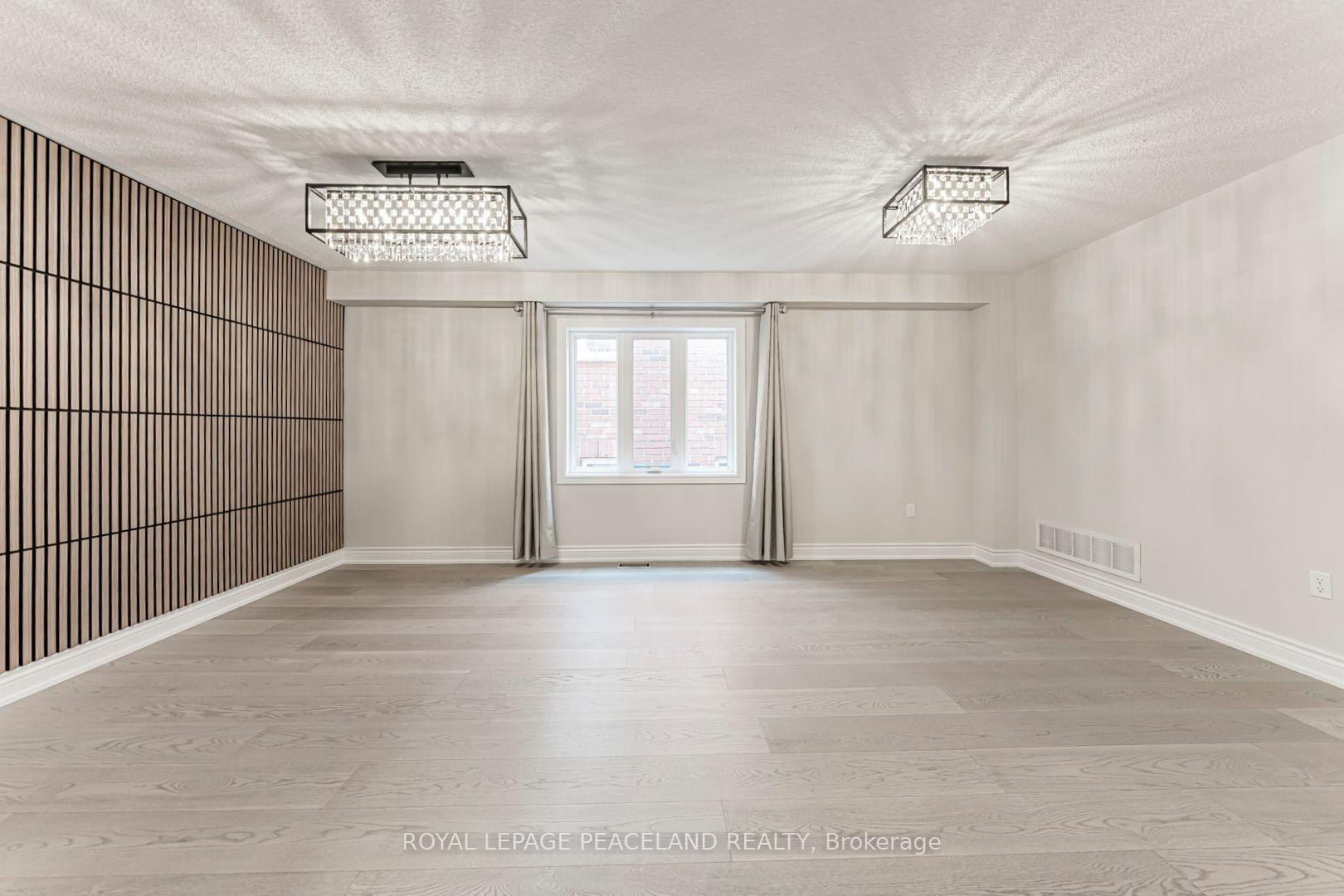 Photo 8 of 152 Flagstone Way, Newmarket, Woodland Hill — HOMEH