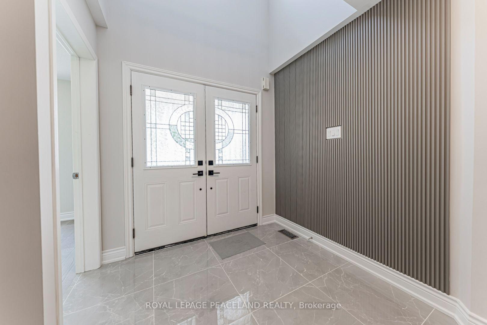Photo 9 of 152 Flagstone Way, Newmarket, Woodland Hill — HOMEH