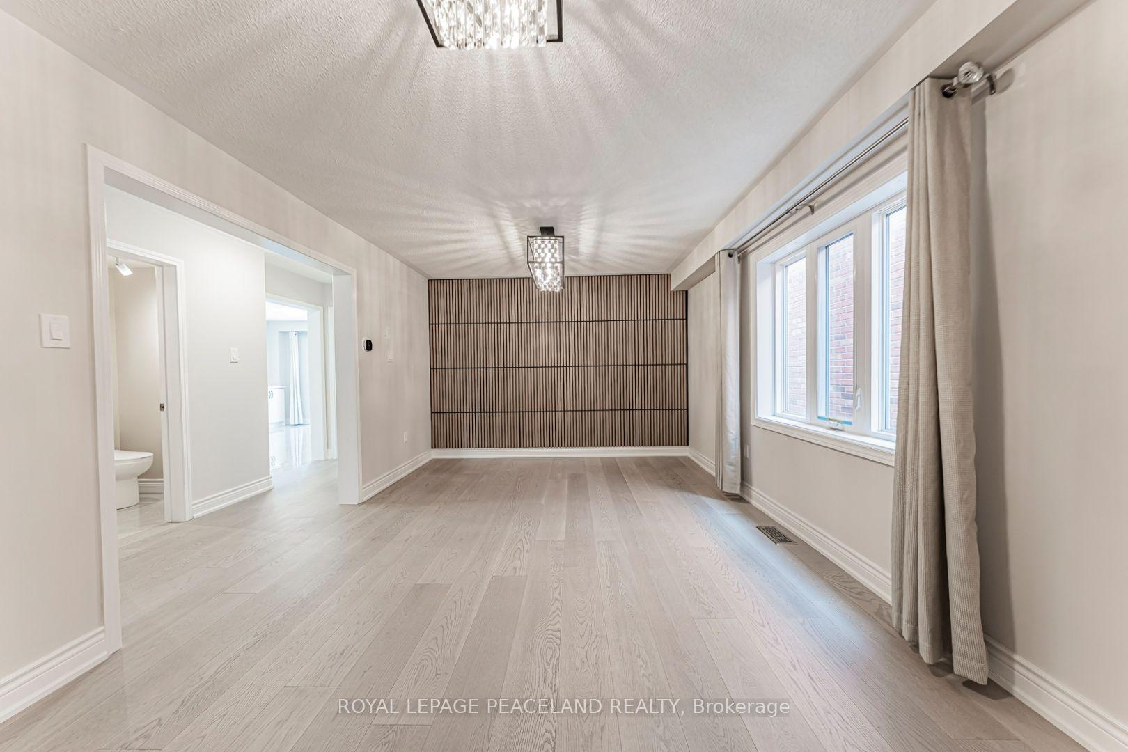 Photo 11 of 152 Flagstone Way, Newmarket, Woodland Hill — HOMEH