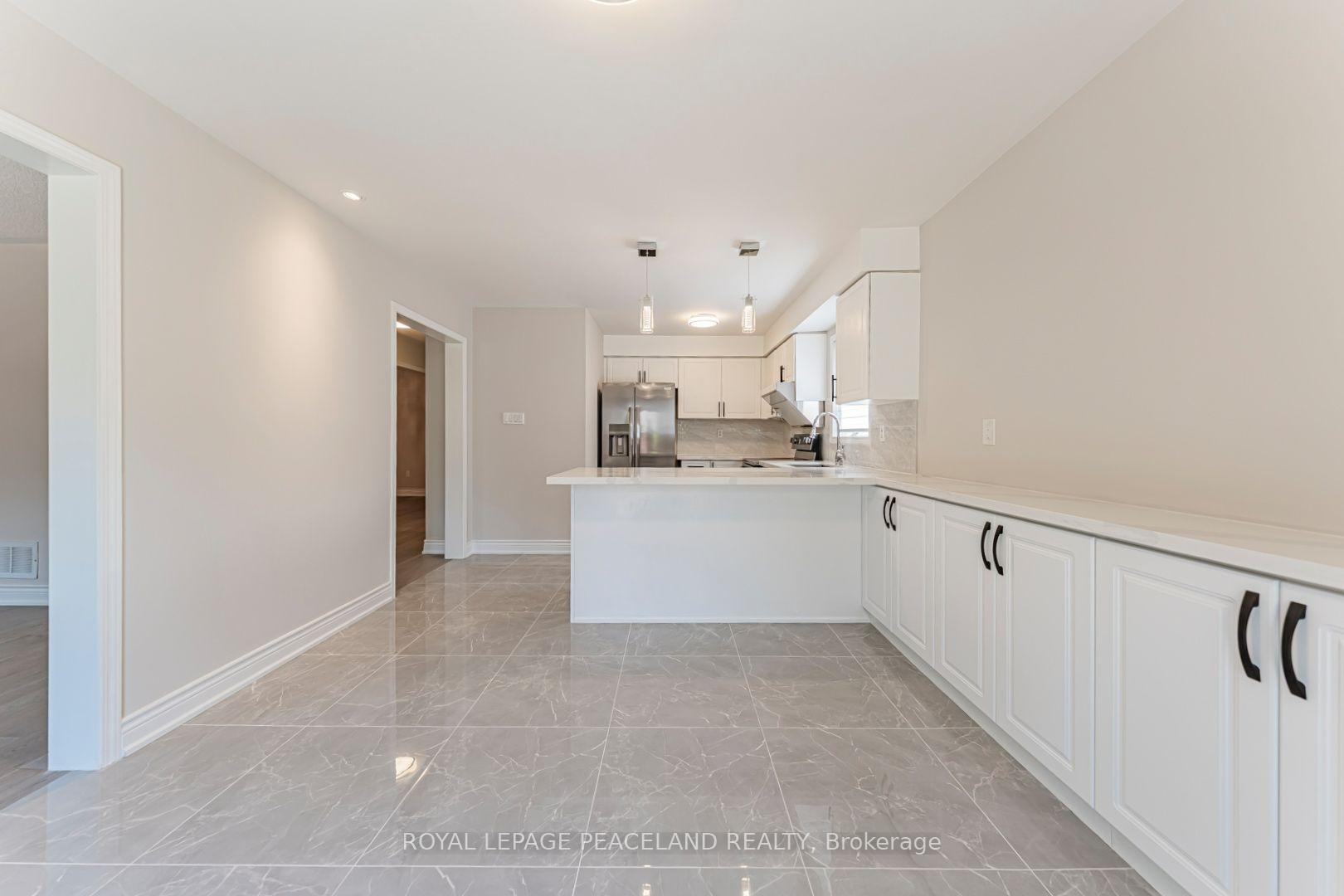 Photo 15 of 152 Flagstone Way, Newmarket, Woodland Hill — HOMEH