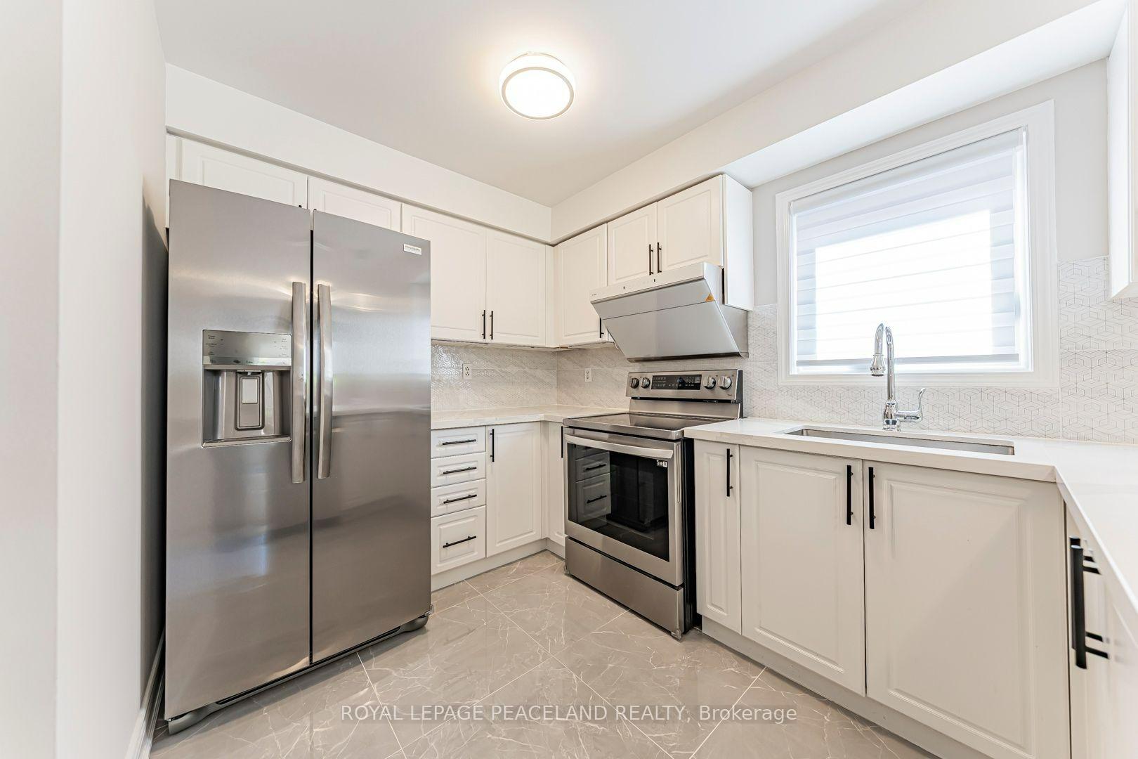 Photo 16 of 152 Flagstone Way, Newmarket, Woodland Hill — HOMEH