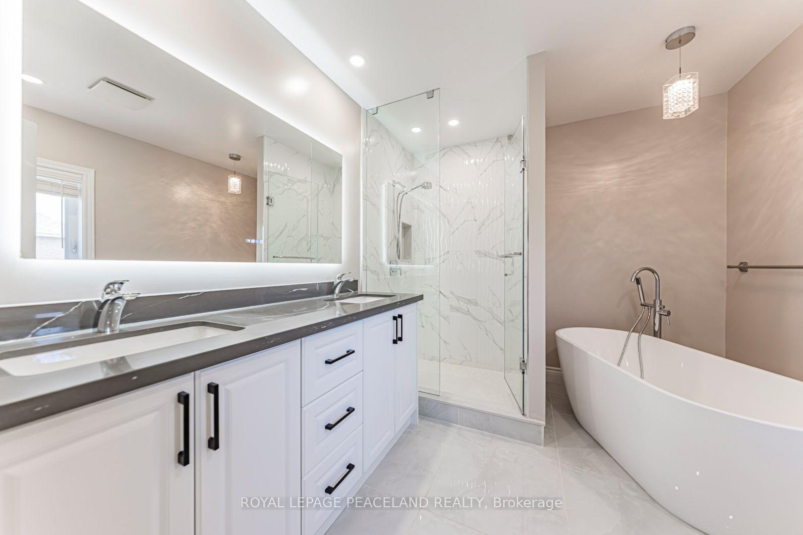 Photo 24 of 152 Flagstone Way, Newmarket, Woodland Hill — HOMEH
