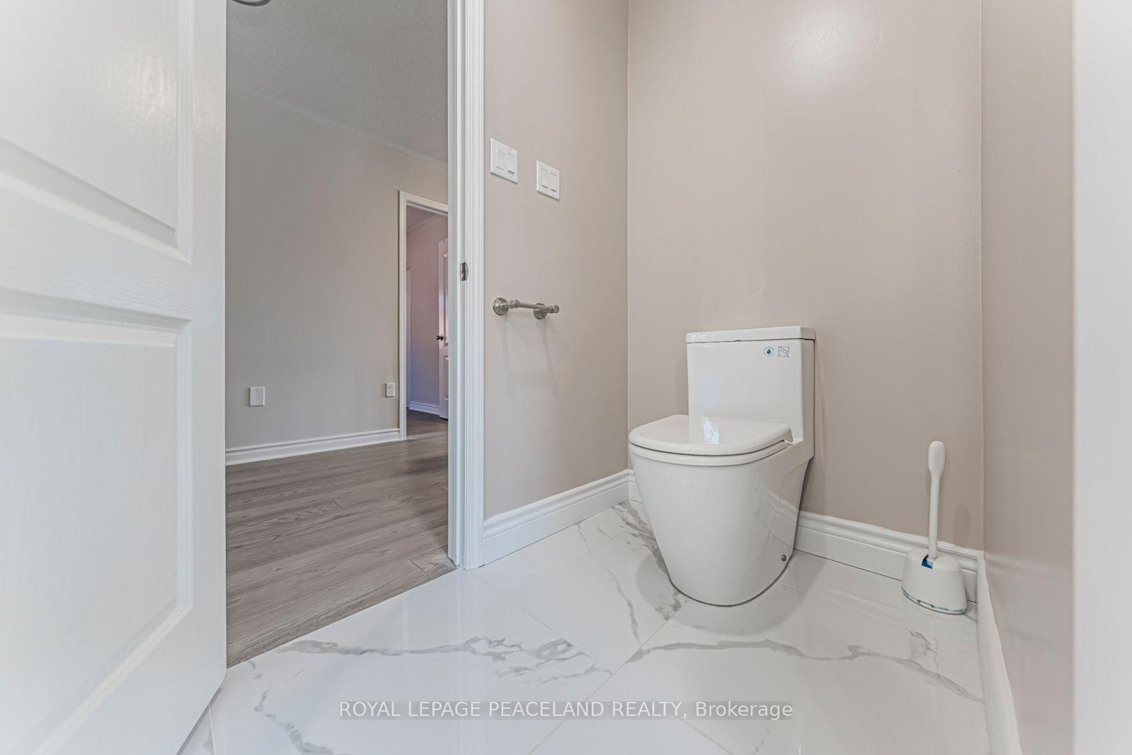 Photo 38 of 152 Flagstone Way, Newmarket, Woodland Hill — HOMEH