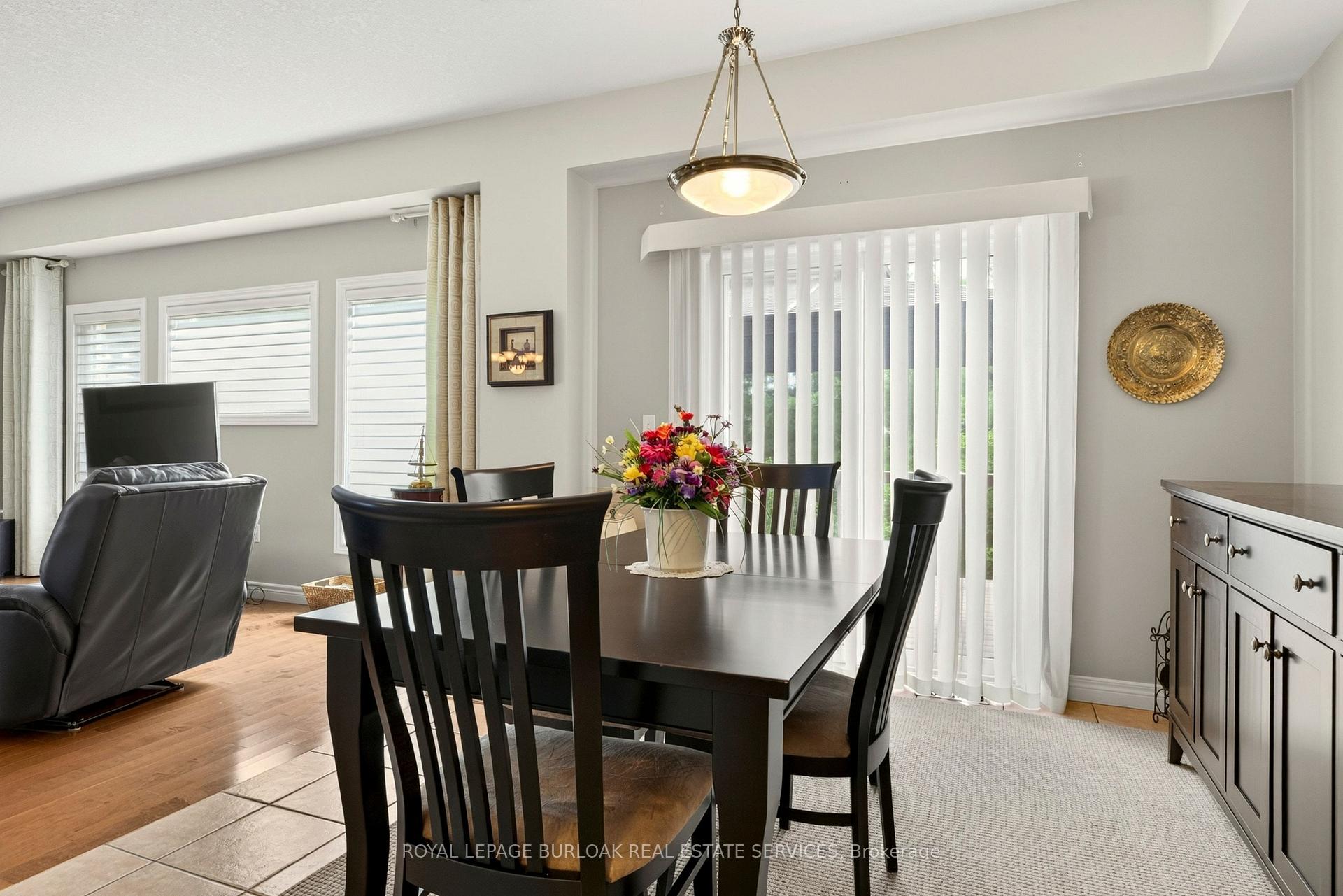 Photo 19 of 31 Spencer Crescent, Guelph, Pineridge/Westminster Woods — HOMEH