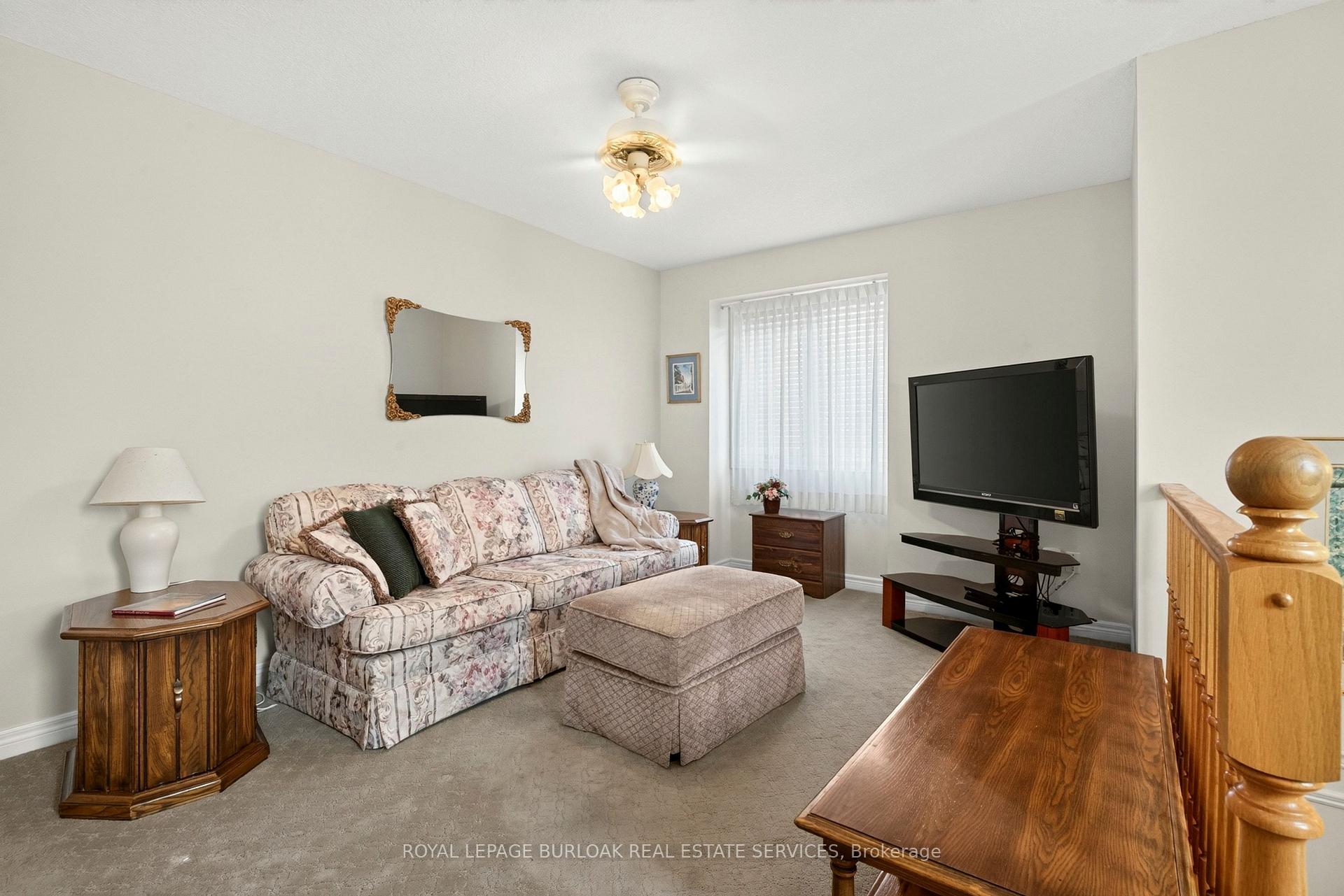 Photo 23 of 31 Spencer Crescent, Guelph, Pineridge/Westminster Woods — HOMEH