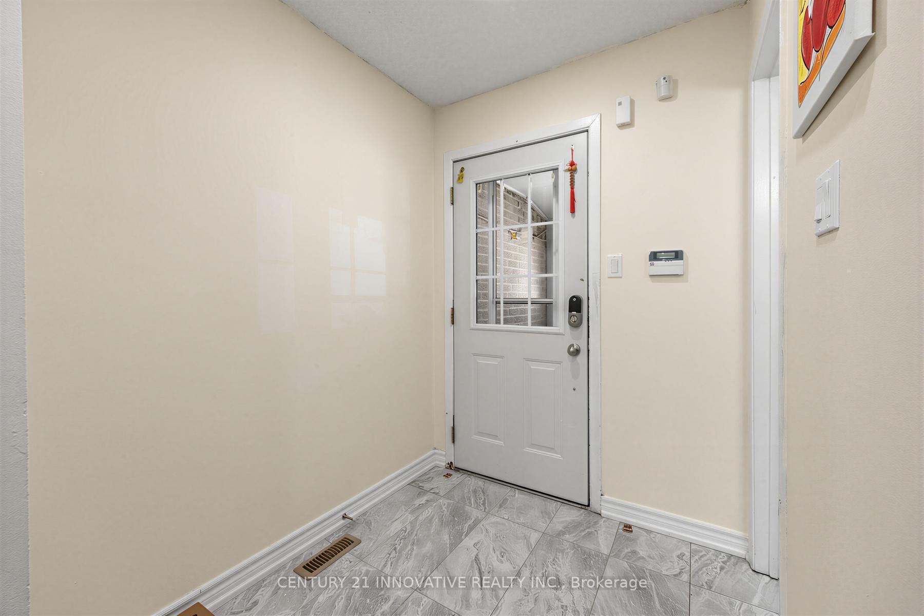 Photo 5 of 32 Cheatham Place, Scarborough, Malvern — HOMEH