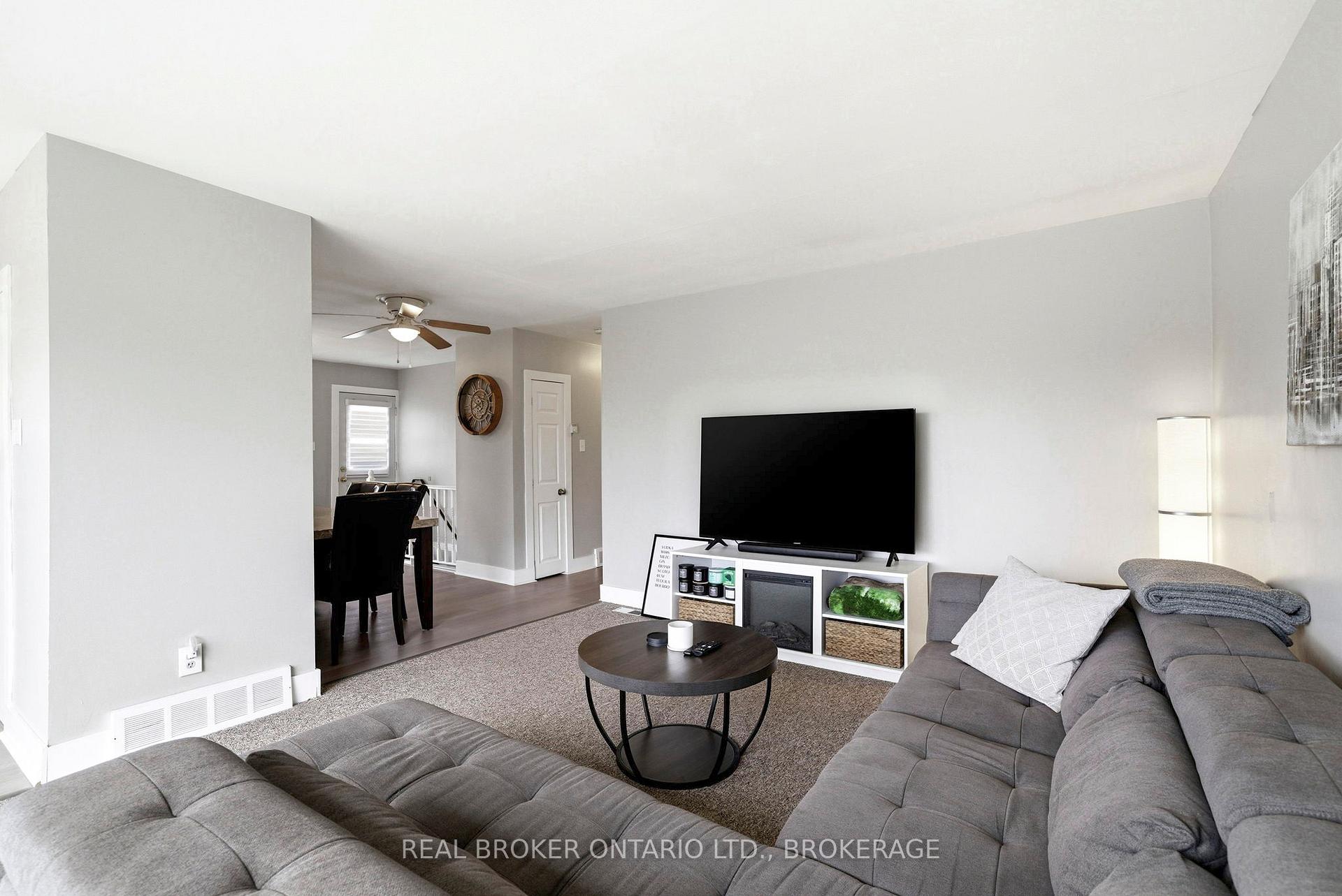Photo 5 of 1205 Osborne Avenue, Cornwall, Cornwall — HOMEH