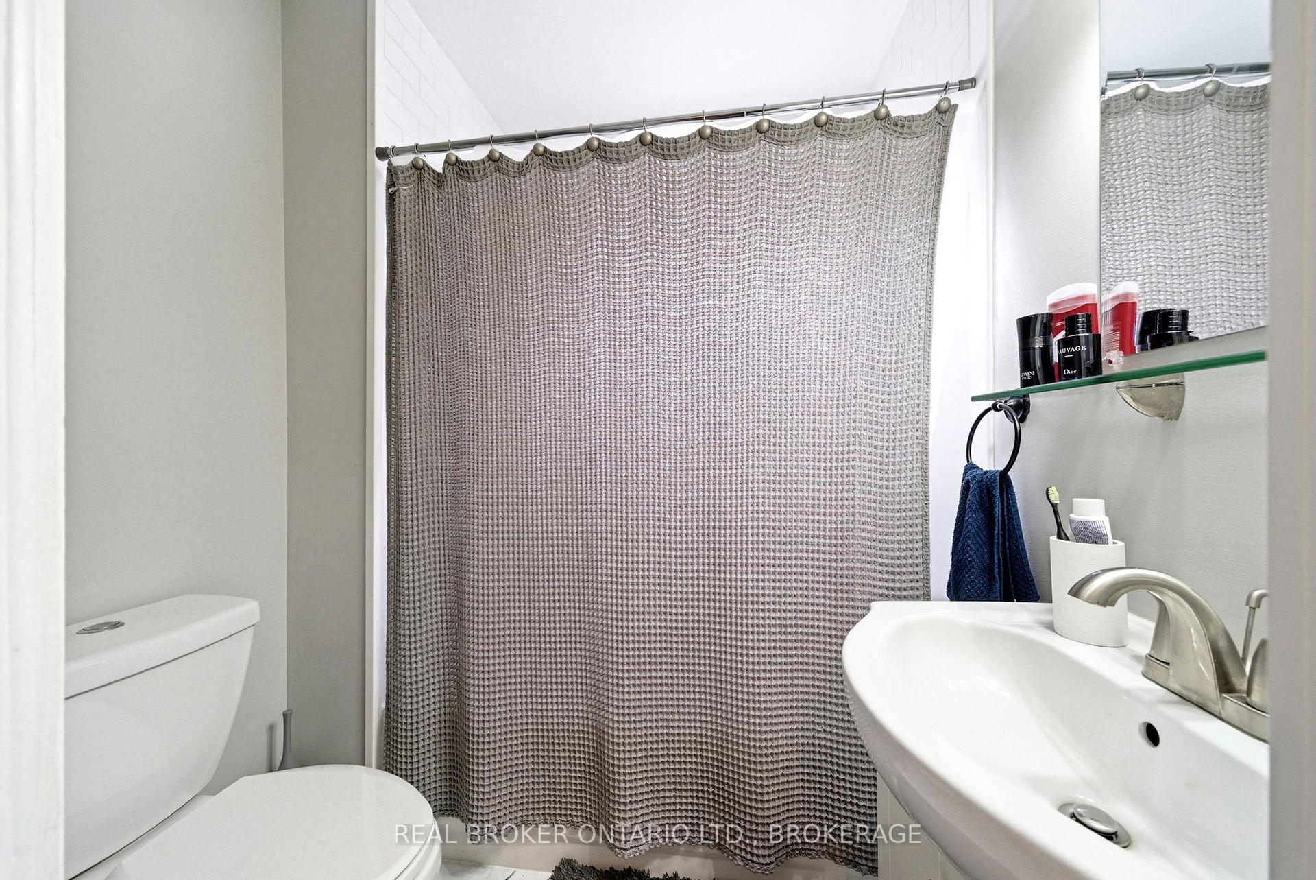 Photo 14 of 1205 Osborne Avenue, Cornwall, Cornwall — HOMEH