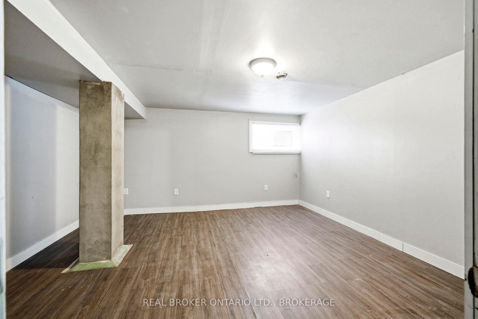 Photo 17 of 1205 Osborne Avenue, Cornwall, Cornwall — HOMEH