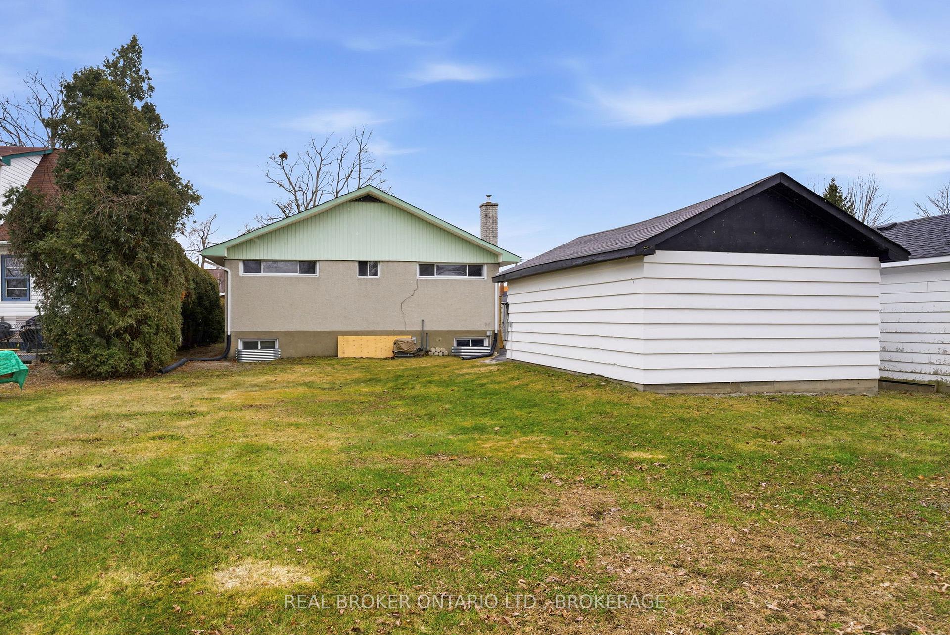 Photo 22 of 1205 Osborne Avenue, Cornwall, Cornwall — HOMEH