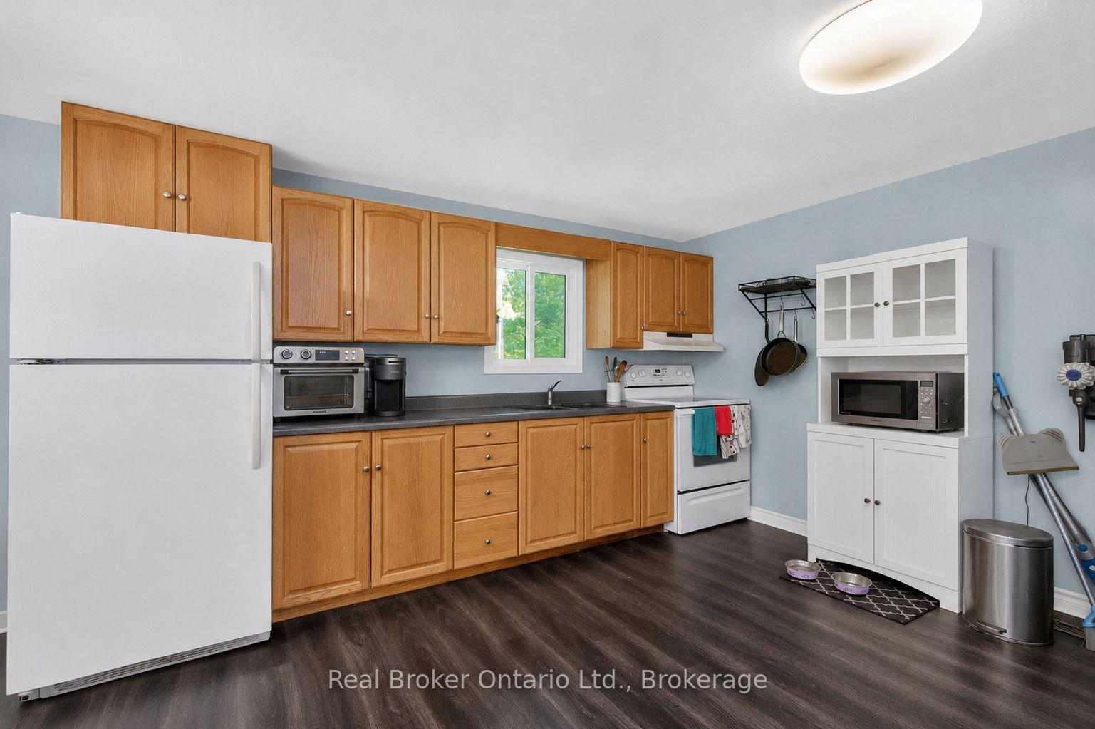 Photo 11 of Unit 48, 5263 Elliott Side Road, Tay, Rural Tay — HOMEH