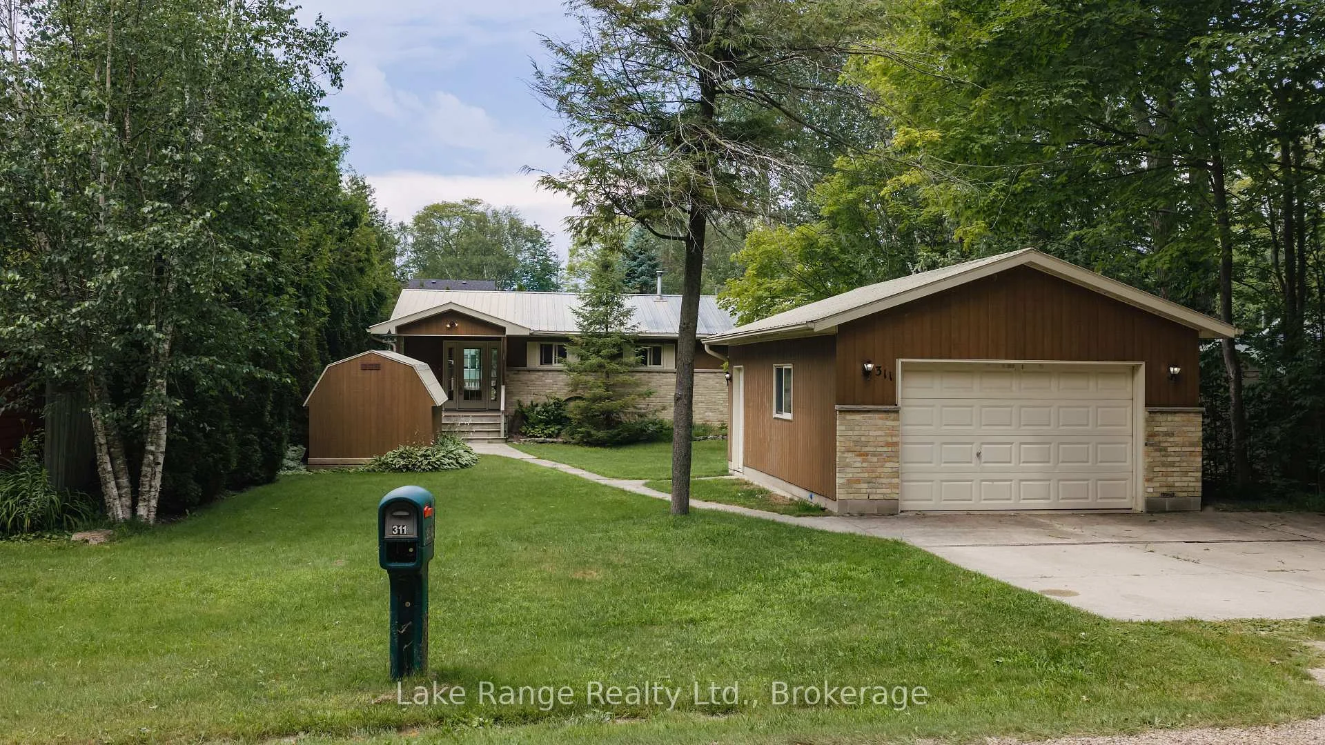 Photo 10 of 311 Maple Street, Huron-Kinloss — HOMEH
