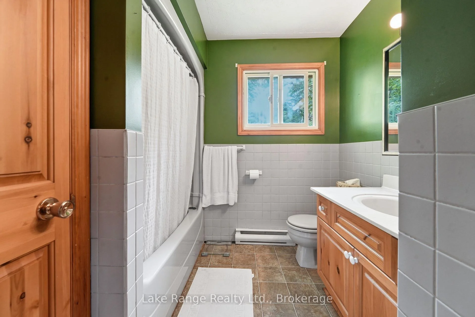 Photo 27 of 311 Maple Street, Huron-Kinloss — HOMEH