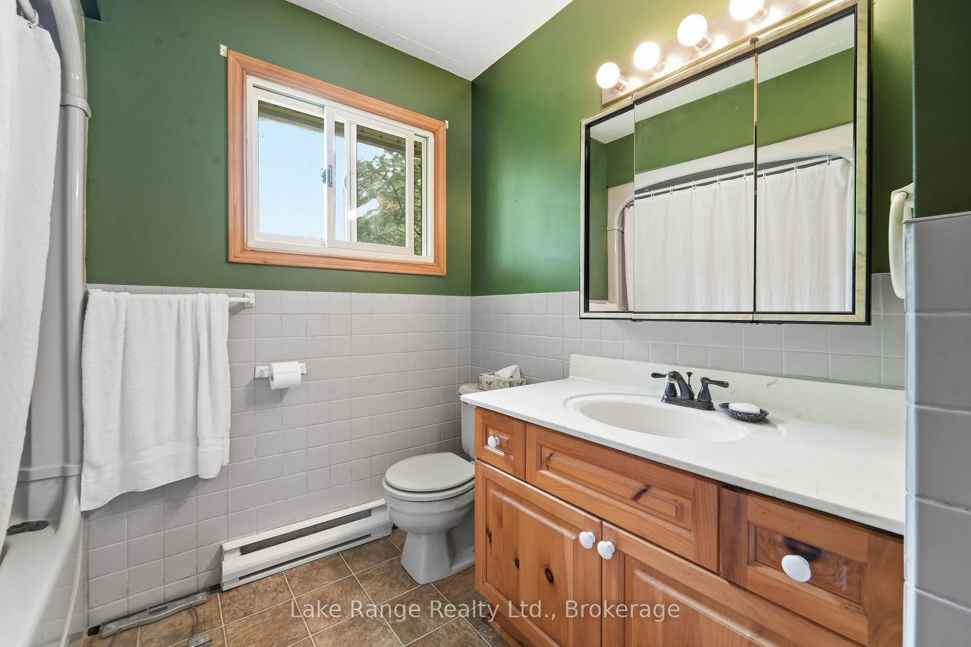 Photo 28 of 311 Maple Street, Huron-Kinloss — HOMEH