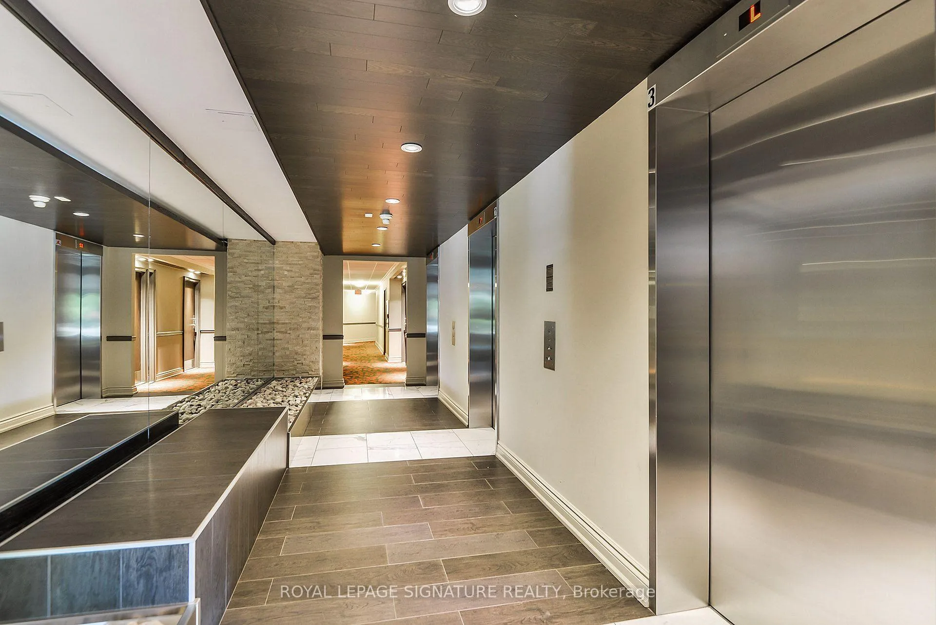 Photo 5 of Unit 411, 1485 Lakeshore Road E, Mississauga, Lakeview — HOMEH