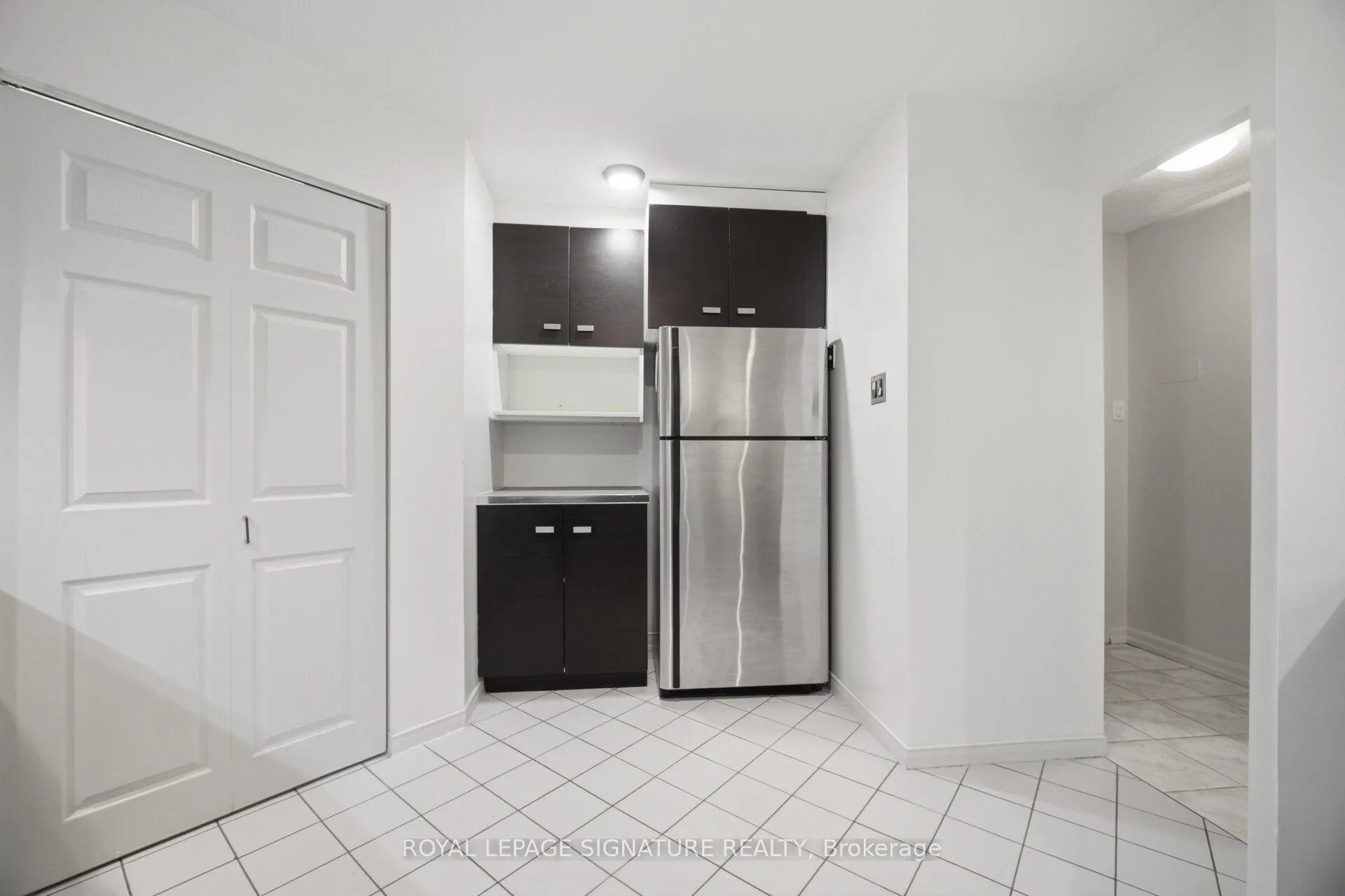 Photo 12 of Unit 411, 1485 Lakeshore Road E, Mississauga, Lakeview — HOMEH