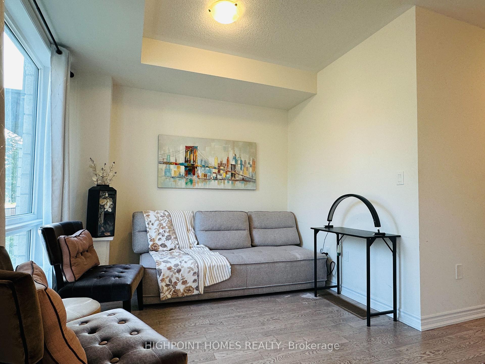 Photo 7 of 296 Carnwith Drive E, Whitby, Brooklin — HOMEH