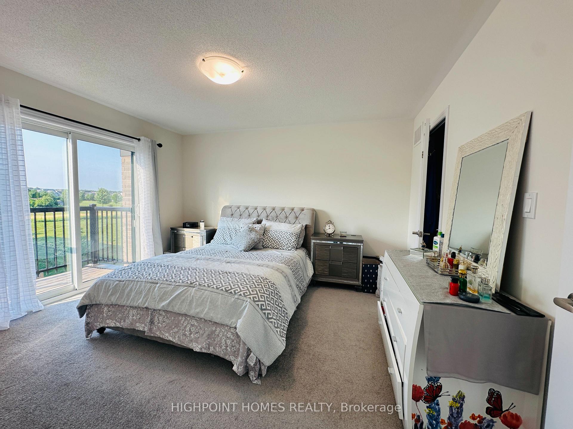 Photo 24 of 296 Carnwith Drive E, Whitby, Brooklin — HOMEH